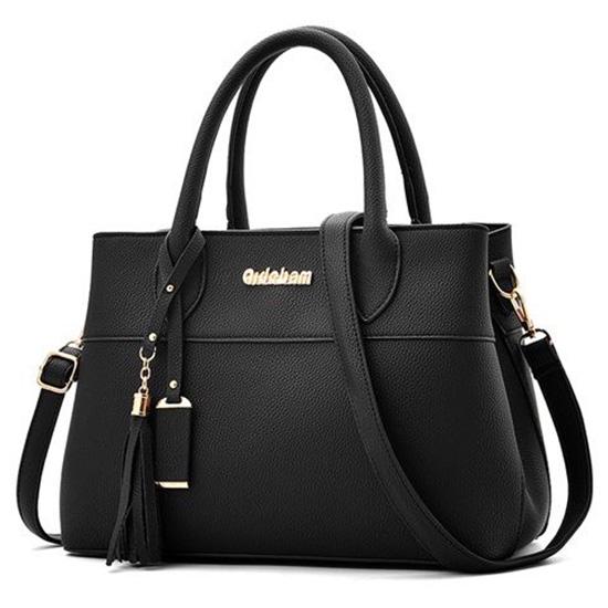 Stylish and Functional Handbags: Balancing Fashion with Everyday Needs